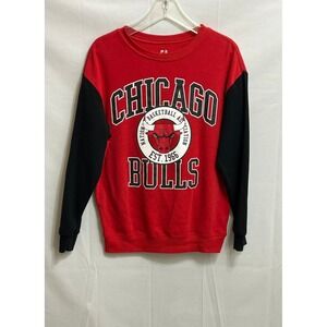 NBA Chicago Bulls Crewneck Sweatshirt Red Black Colorblock Benny the Bull Small